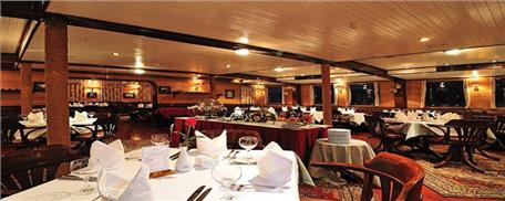 Du thuyền Emeraude Hạ Long